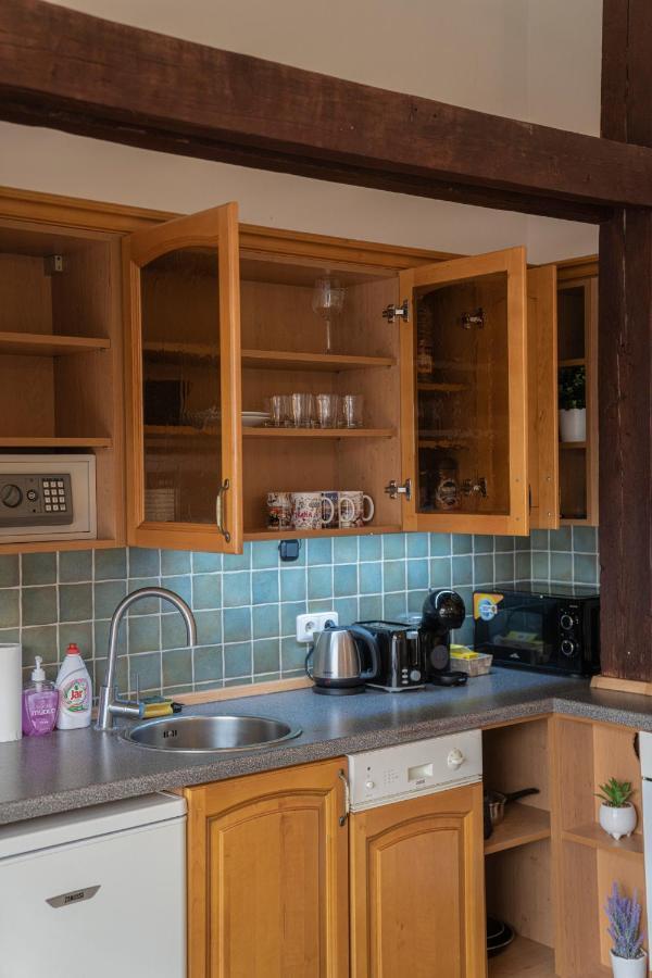 Free Parking- Cozy In Historical Building Center Apartmán
