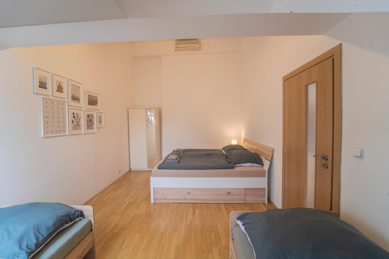 Apartmán Free Parking- Cozy In Historical Building Center